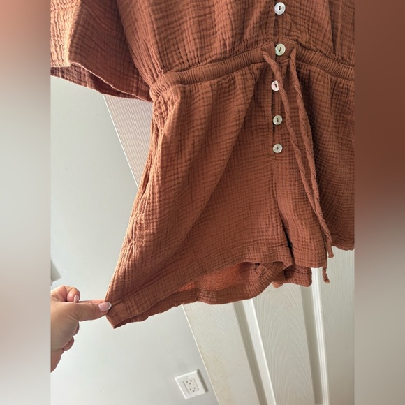 Z Supply Women's Tan Romper - Picture 5 of 12